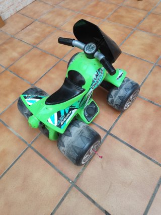 Quad Moto Eléctrica Infantil.
