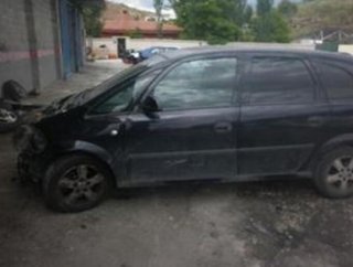 10312 centralita airbag 13 158 713 opel meriva 1.7