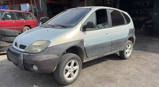 Renault 387050 7700112777 rampa inyectora scenic