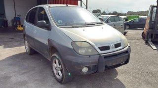 Renault 387050 7700112777 rampa inyectora scenic