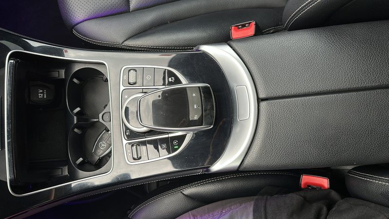Mercedes-Benz GLC 2017, foto 30