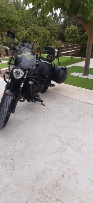 Kawasaki Vulcan 650-S con extras