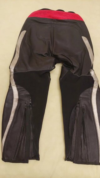 Mono de cuero Dainese desmontable