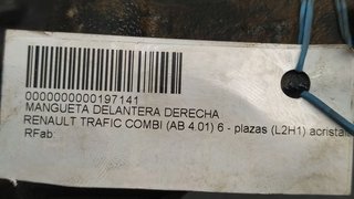 MANGUETA DELANTERA DERECHA RENAULT TRAFIC COMBI (AB 4.01) 6 - plazas (L2H1) acristalado parcial 2,9t   Combi largo