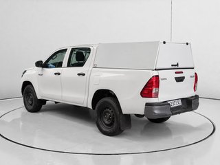 Toyota Hilux 2.4 D-4D Doble Cabina GX 110 kW (150 CV)