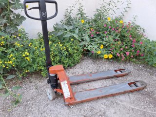 Traspaleta BT 2300kg