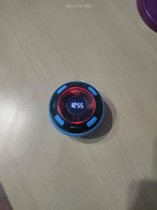 Altavoz Bluetooth Impermeable Azul y Negro