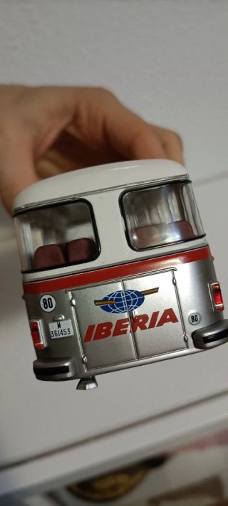 Maqueta Autobús Pegaso Comet 1:43 Iberia