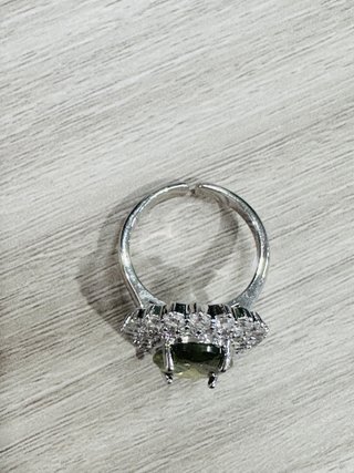 Anillo Plata con Piedra Verde Ovalada