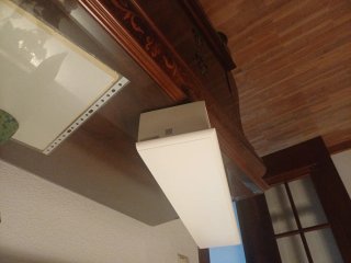 Mueble de madera blanco para baño