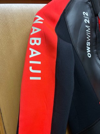 Traje Neopreno Nabaiji Mujer Negro/Rojo
