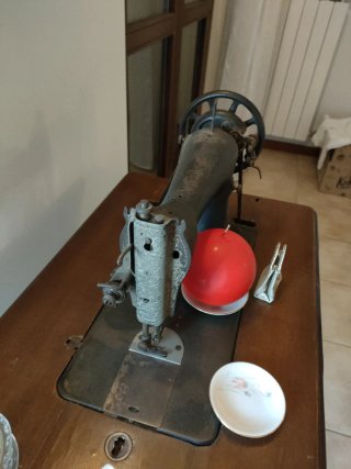 Macchina da cucire Singer vintage