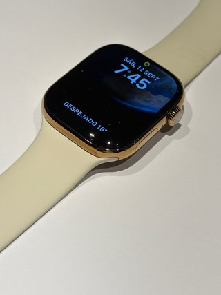 Apple Watch Series 11 46mm Titanio Oro GPS + Cell