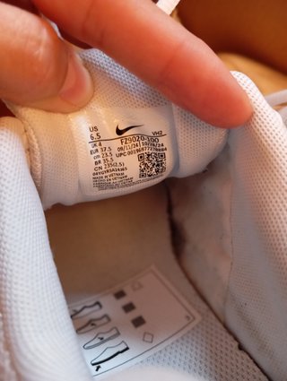Zapatillas Nike Initiator Plata y Blanco