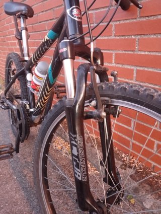 Bicicleta BH Junior OverX negra 24" Niñ@ 8-12 años