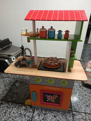 Cocinita infantil de madera