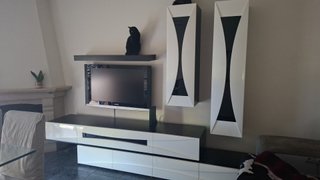 Móvel TV lacado branco alto brilho 2.20m