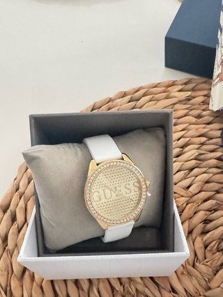 Reloj Guess Mujer Dorado y Blanco