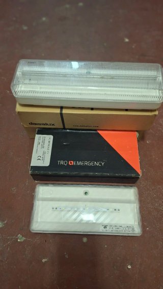Lámparas de emergencia Daisalux y TRQ