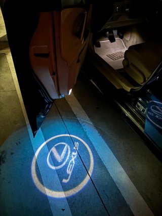 Lexus IS220D. 177 CV