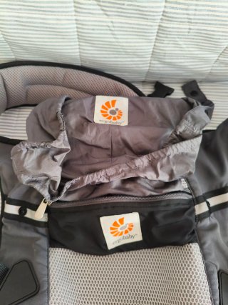 Mochila Portabebés Ergobaby Gris