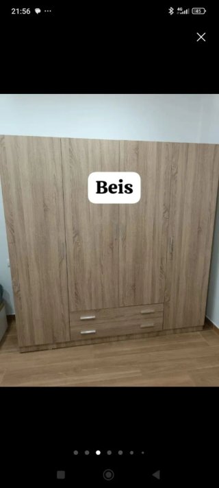 Armario de madera color beige blanco y ártico