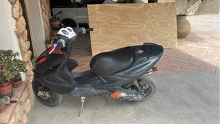 Yamaha Aerox 49cc Negra