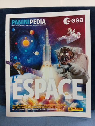 50 SOBRES CROMOS + ALBUM ESPACIO PANINI ASTRONAUTA