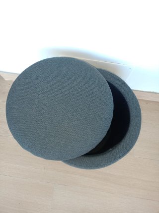 Puf Jysk gris tela