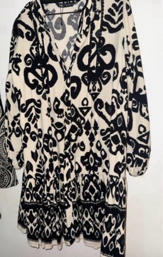 Vestido corto Zara estampado