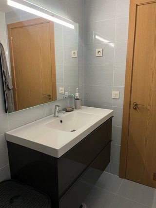 Mueble de baño gris Ikea