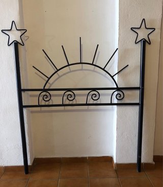 Cabecero cama 135cm metalico sol estrellas