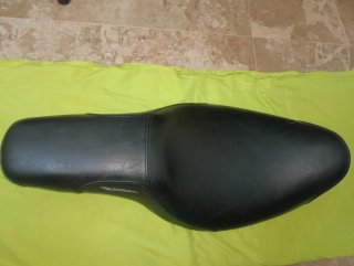 Asiento Harley Davidson Badlander Dyna