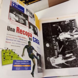 Lote Libro El Siglo del Barça Bolígrafo y bolsito