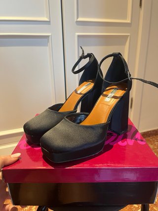 Tacones negros plataforma