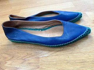 Alpargatas de piel azul talla 39