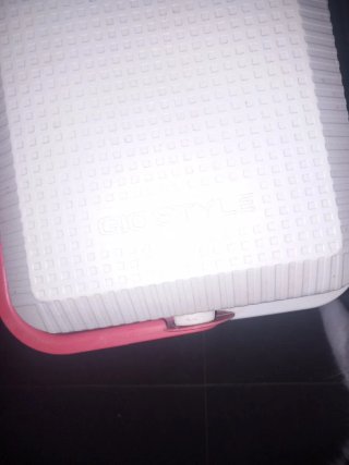 Nevera portátil roja