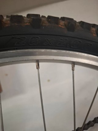 Bicicleta de montaña azul