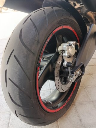 Ducati Monster 696 Negra