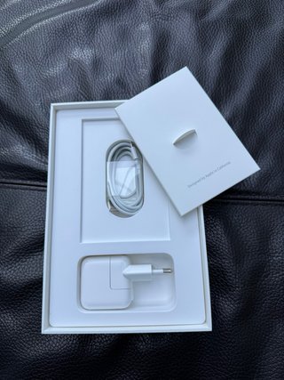 Apple iPad Mini 4 16GB (Wi-Fi + Cellular)