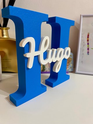 Letra y nombre personalizado