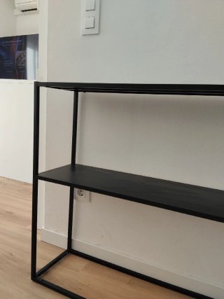 Mueble recibidor negro metal