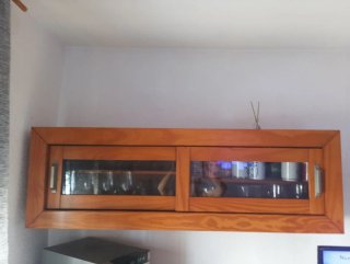 Vitrina de salón madera con cristal