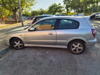 Nissan Almera 2001
