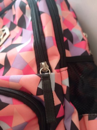 Mochila escolar geométrica