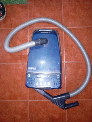 Aspirador Moulinex Compact 1300