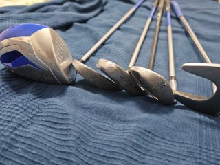 Palos de golf Inesis junior Incluye Dr, H7, H9, S,