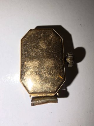 Caja de reloj ART de oro