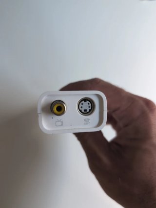 Adaptador DVI a S-Video Apple