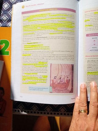 Llengua catalana i literatura, 2 ESO. Caixa d'e...